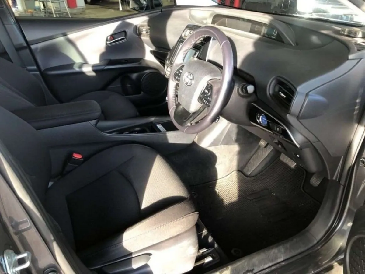 Toyota Prius 1.8 HYBRID AUTOMATIC - CRUISE CONTROL - Image 3
