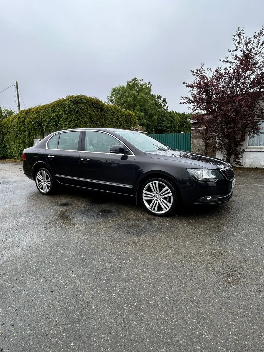 2014 Skoda Superb 2.0dsl - Image 3