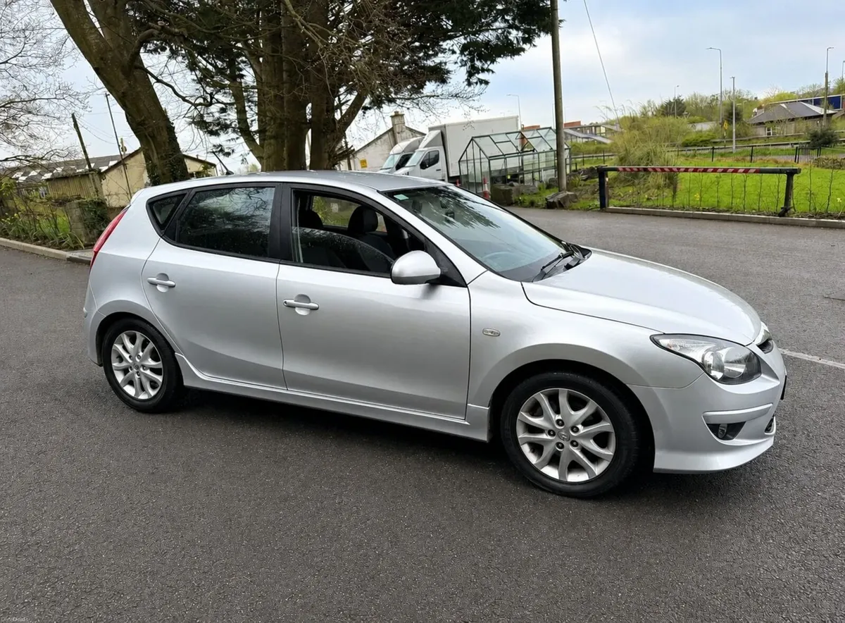 Hyundai i30 1.6 Diesel | NCT 11/26 | €200 Tax - Image 1