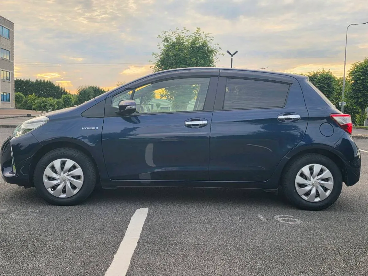 Toyota VITZ Hybrid Push start Auto - Image 3