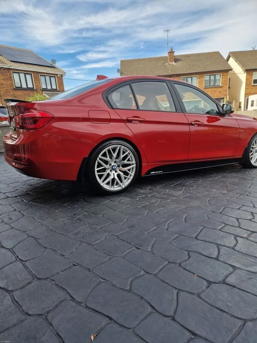 2015 Bmw 3-series - Image 3