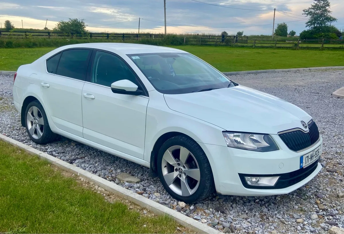 Skoda Octavia 2017 - Image 2