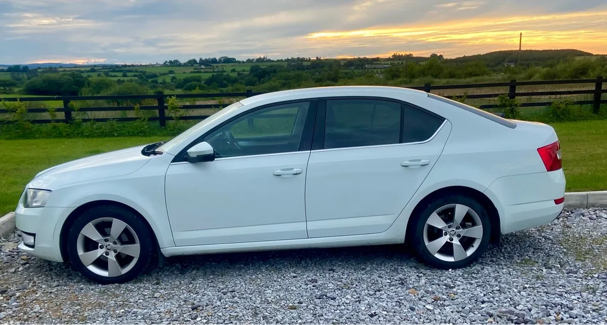 Skoda Octavia 2017 - Image 4