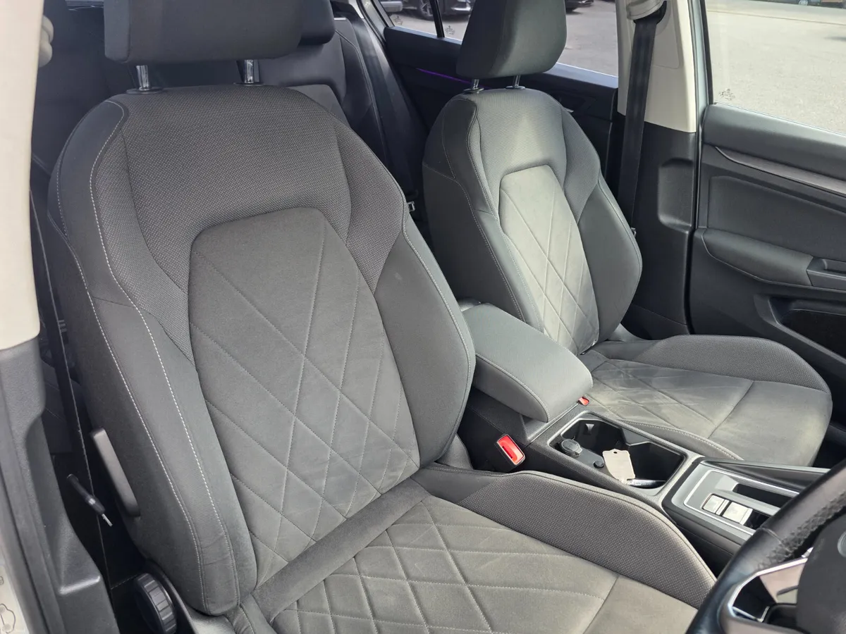 2021 Volkswagen Golf 2.0 TDI STYLE AUTOMATIC - Image 4