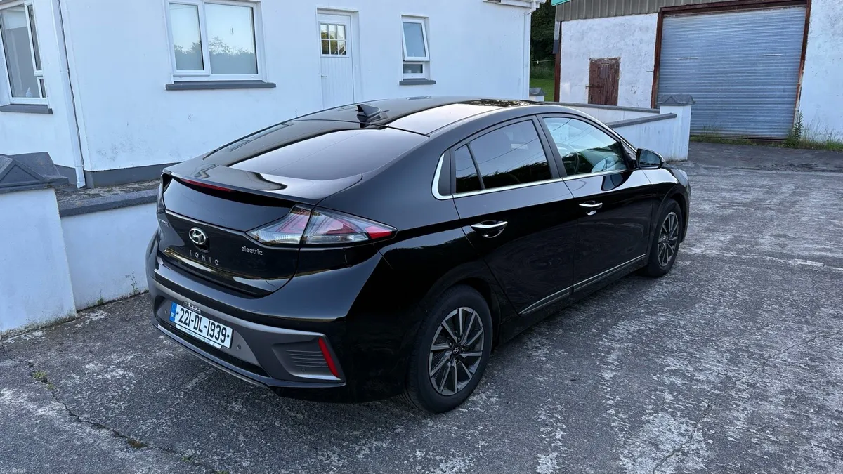 Hyundai IONIQ 2022 - Image 3