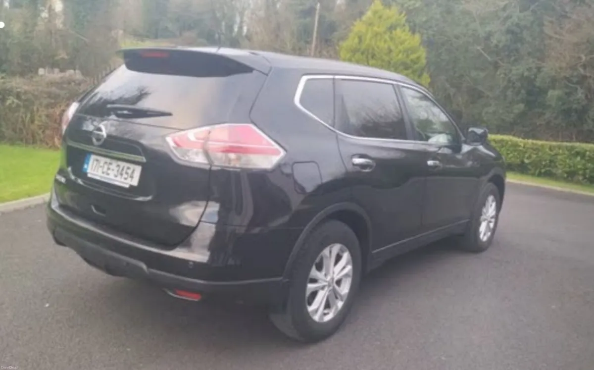 7 Seater Nissan X-Trail 2017 - Image 3
