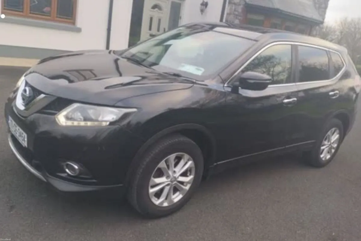 7 Seater Nissan X-Trail 2017 - Image 1