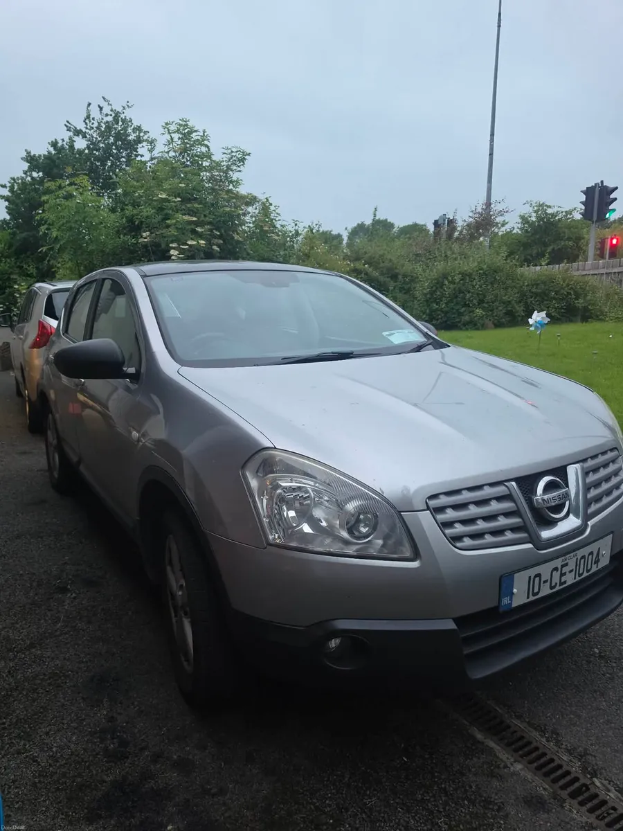 Nisan Qashqai and peuegot 3008 - Image 3