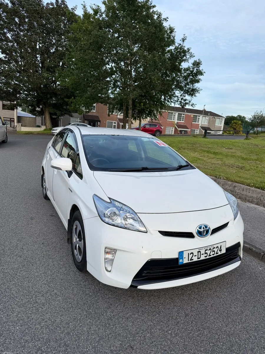 Toyota Prius Hybrid / Fresh NCT 06/2027 - Image 1