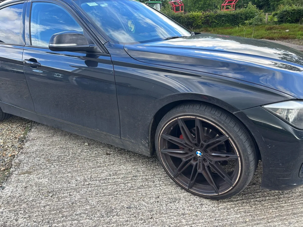 Bmw 3 series - Image 3