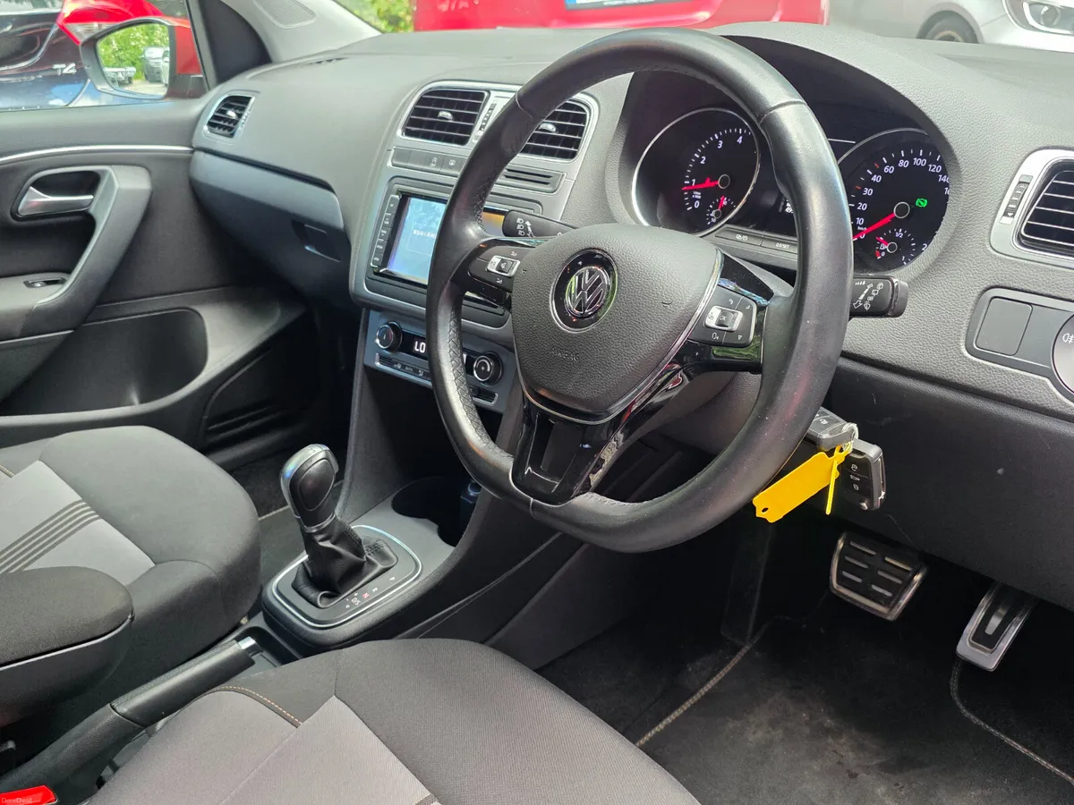 2016 VOLKSWAGEN POLO 1.2 TSI ALLSTAR AUTOMATIC - Image 4