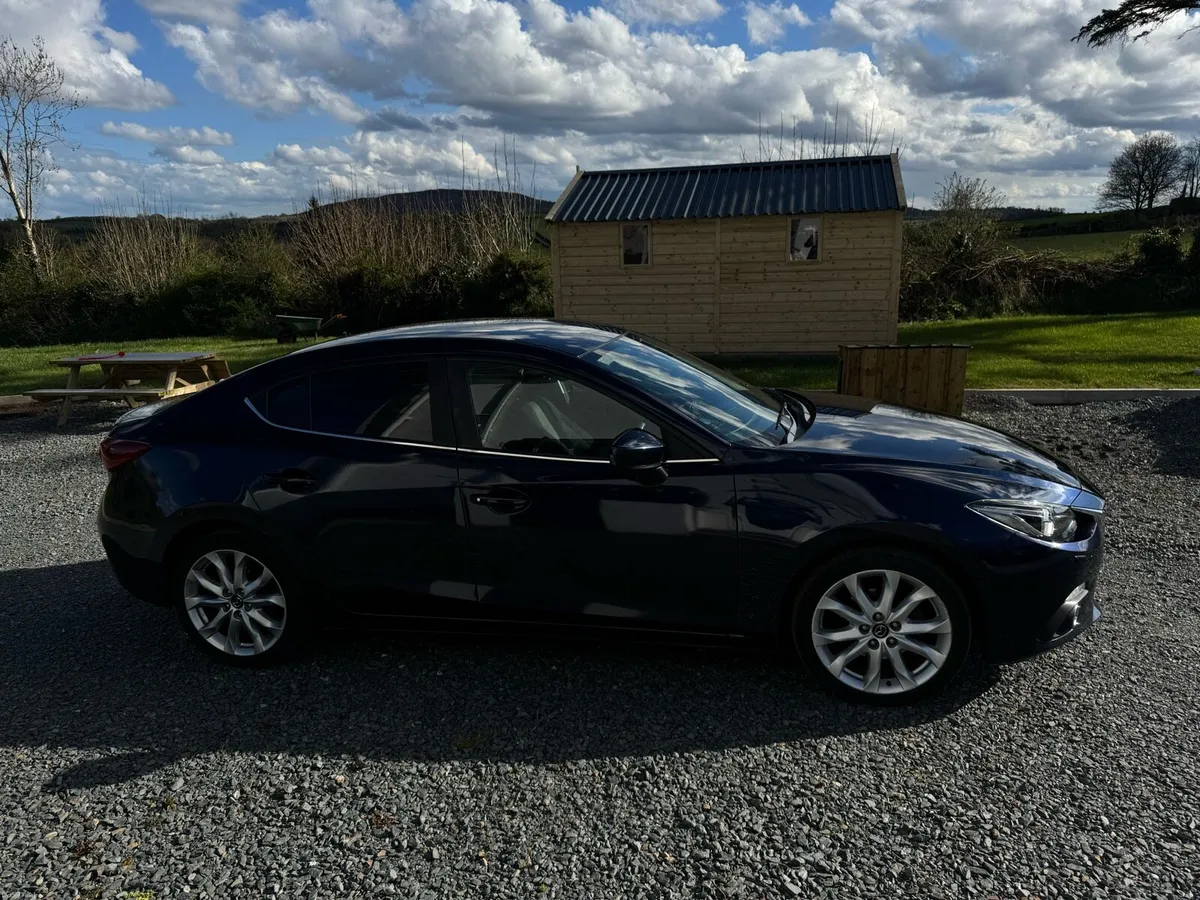 Car - Image 4