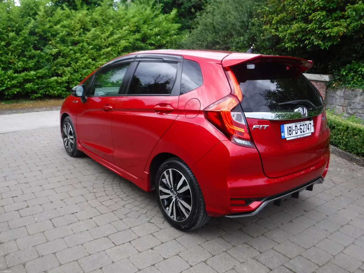 Honda Fit 2018 1.5 AUTO HYBRID SPORTS NCT 6/28 - Image 4