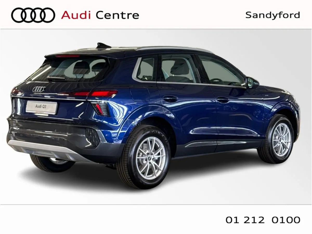 Audi Q3 E-HYBRID 270HP S-T SE - Image 3