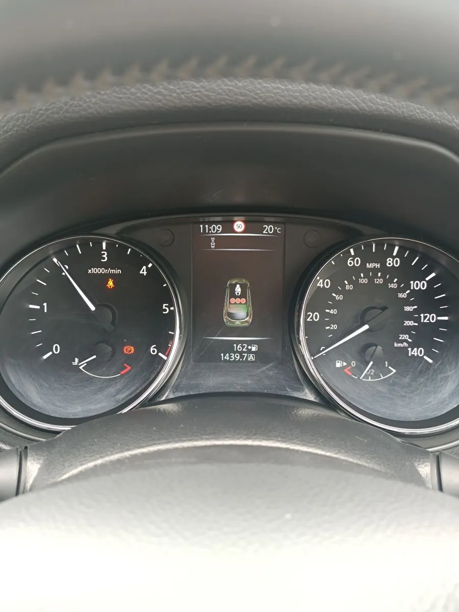Nissan Qashqai 2015 - Image 6