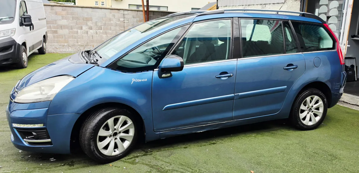 Citroen C4  GRAND Picasso 7 SEATS TAX 03.27 - Image 2