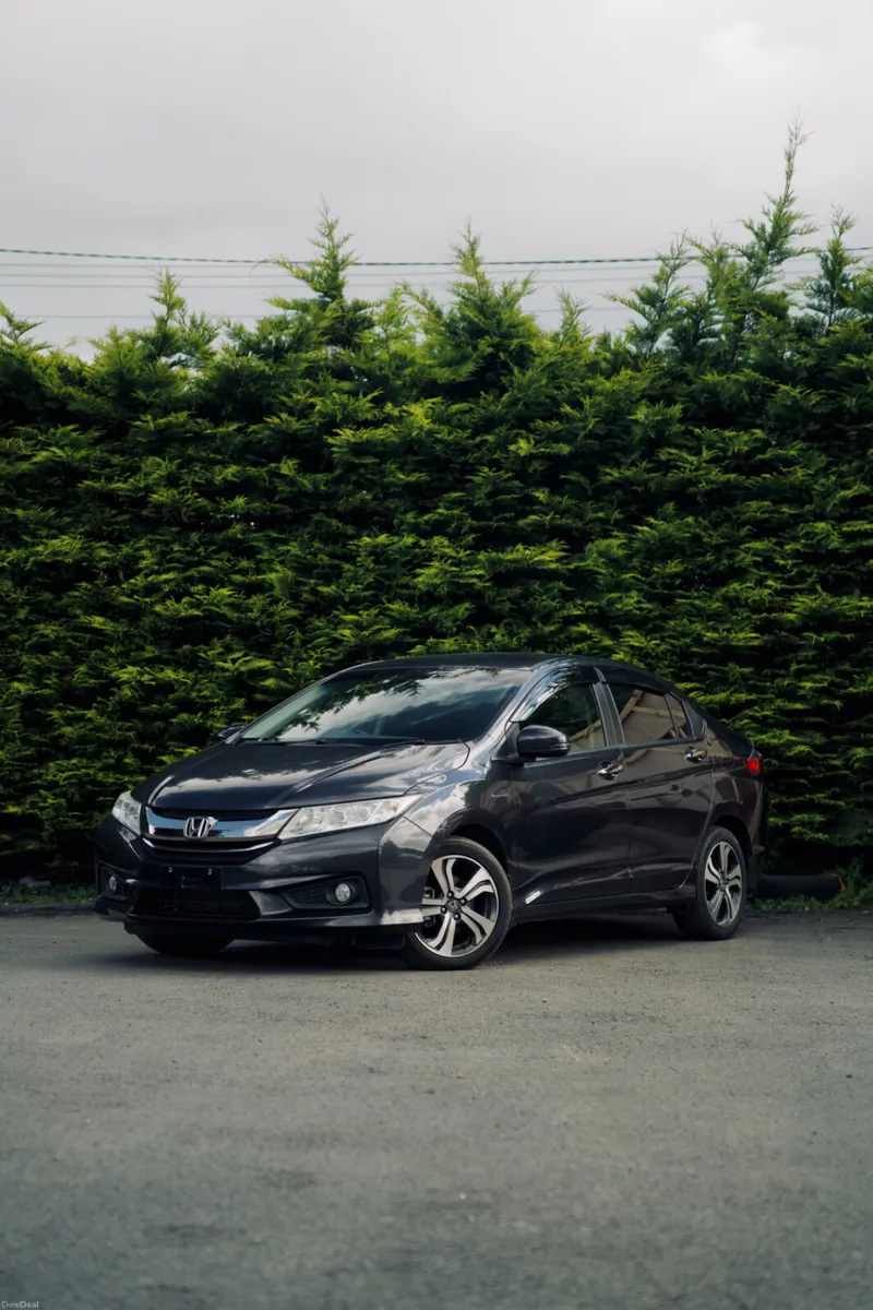 Honda Grace Hybrid 1.5 2017 - Image 1