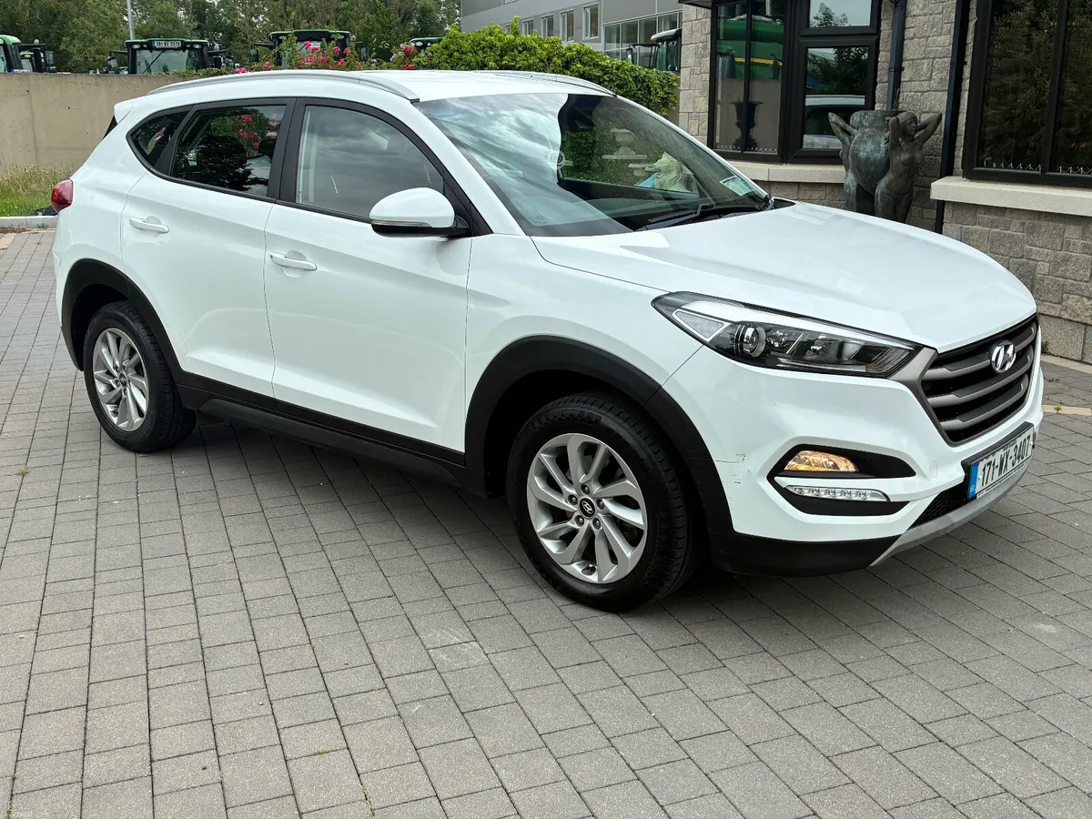 2017 Hyundai Tucson *tax+nct* - Image 2