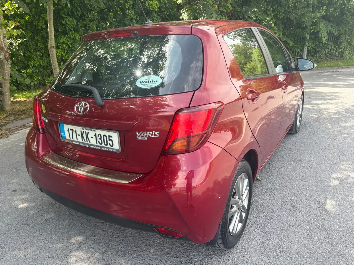 Toyota Yaris 2017 - Image 2