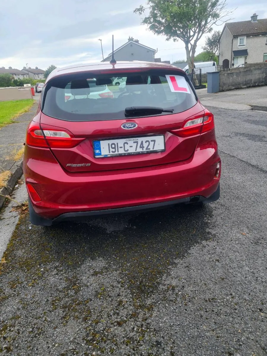 2019 ford fiesta - Image 4