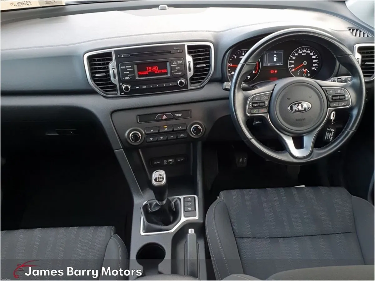 Kia Sportage 1.7 LX - Image 2