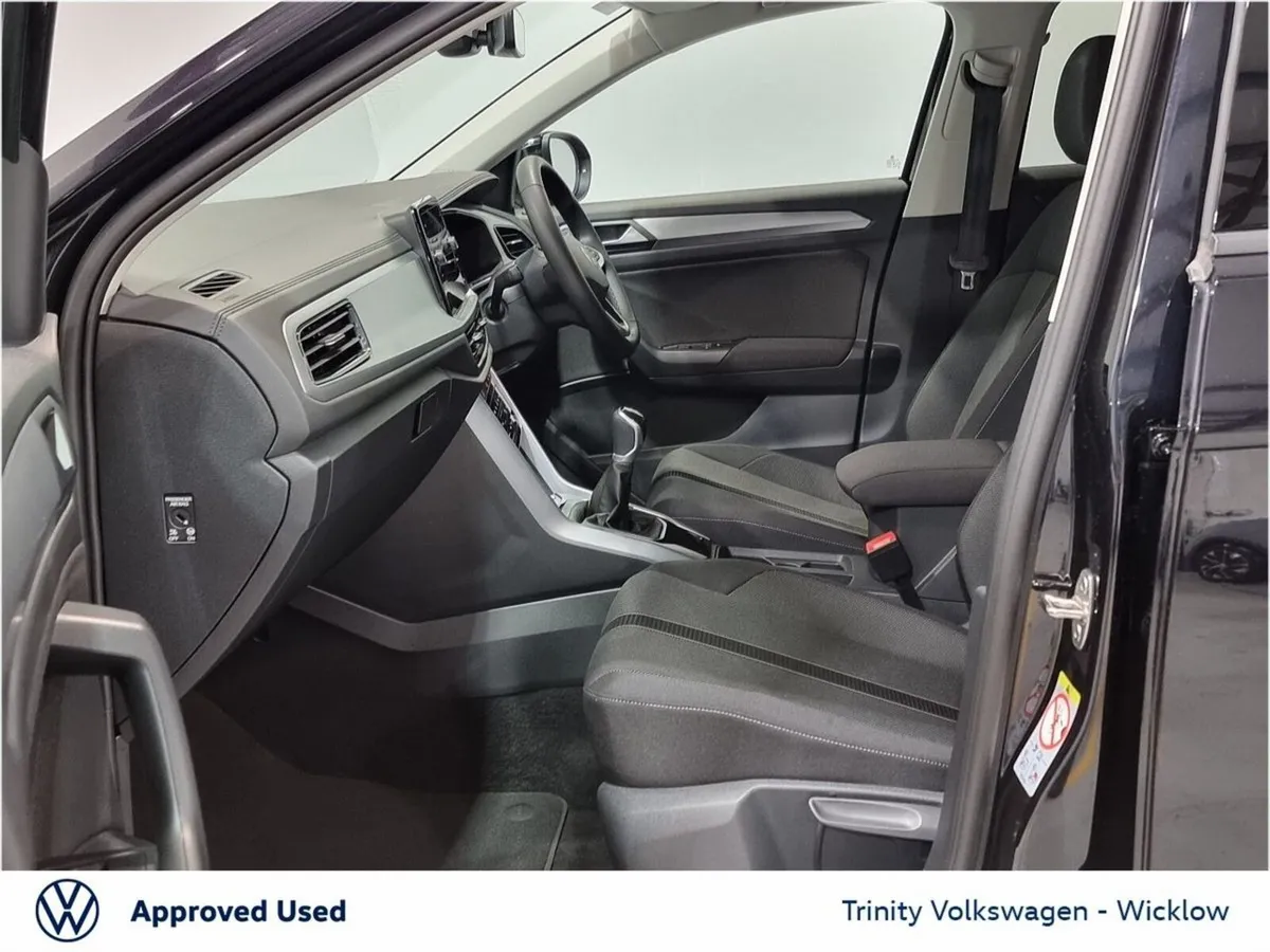 Volkswagen T-Roc ** ED 75 ** 1.0 TSI ** 115 BHP ** - Image 4