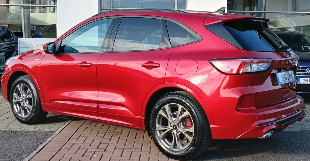Ford Kuga ST-Line 1.5 EcoBlue 120PS ** FINANCE AVA - Image 3
