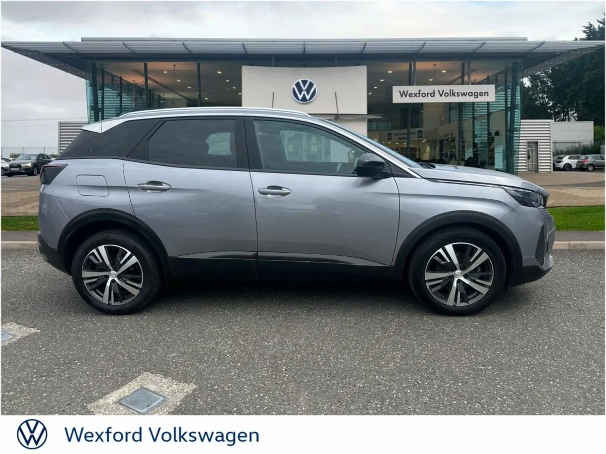 Peugeot 3008 ACTIVE 1.2 PureTech 130HP AUTO - Image 4