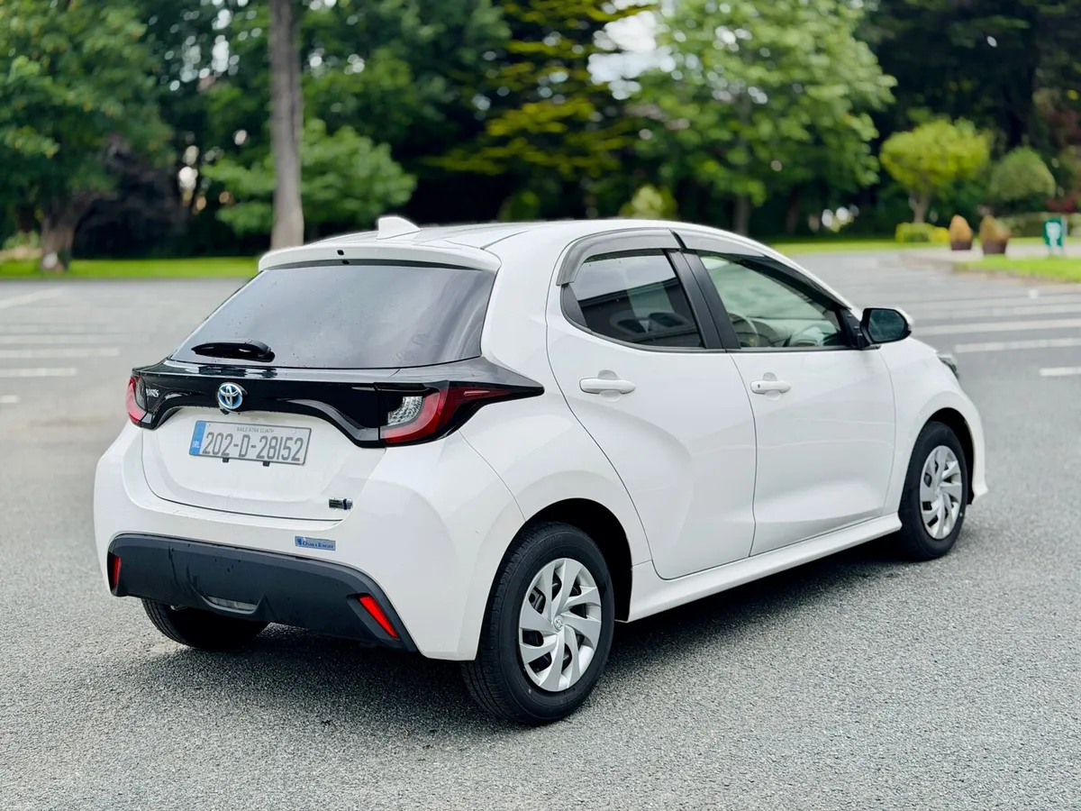 2020 TOYOTA YARIS • HYBRID • NEW NCT • - Image 3