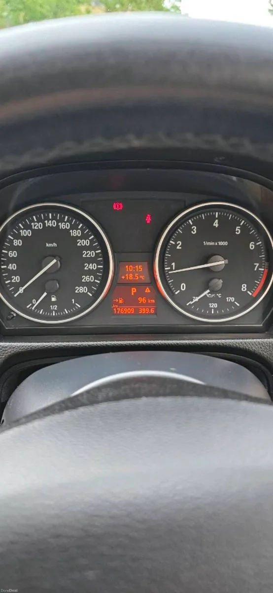 Car - Image 3