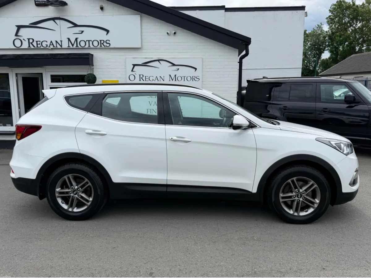 Hyundai Santa Fe 2.2 CRDI COMFORT 7 SEATER - Image 2