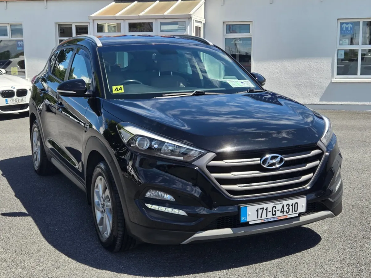 Hyundai Tucson IX35 EXECUTIVE 4WD 5DR AUTO - Image 2