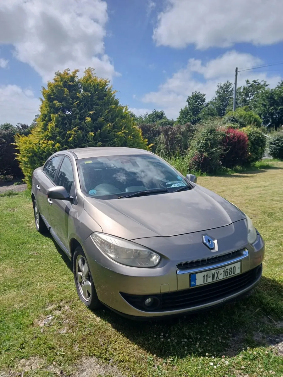 Renault Fluence 2011 - Image 1