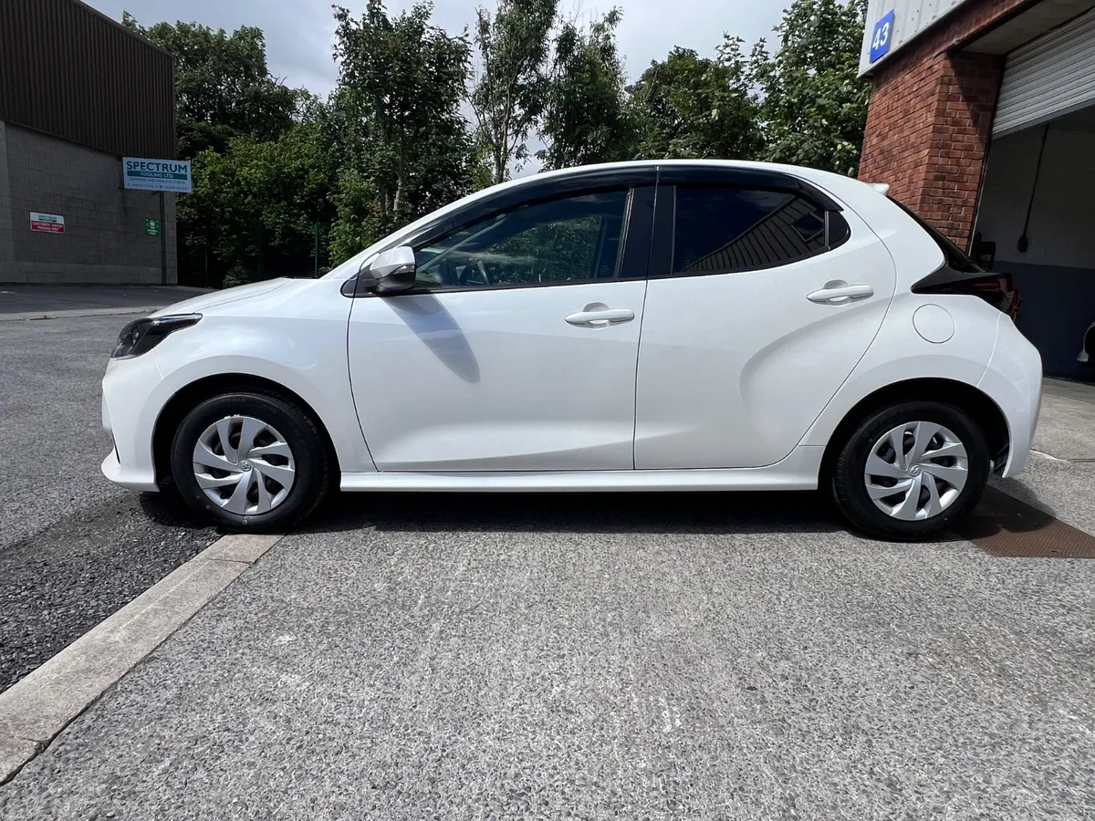 Toyota Yaris 2021 - Image 4