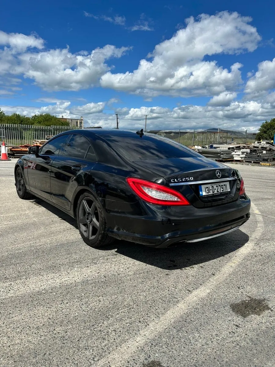 Mercedes-Benz CLS 2013 - Image 2