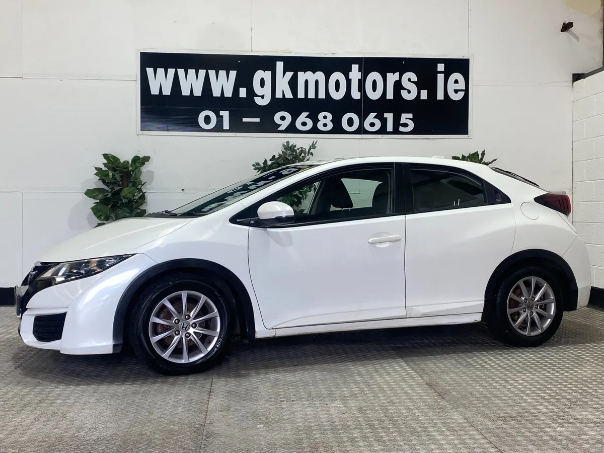 Honda Civic 2015//FINANCE AVAILABLE//LOW KLMS// - Image 2