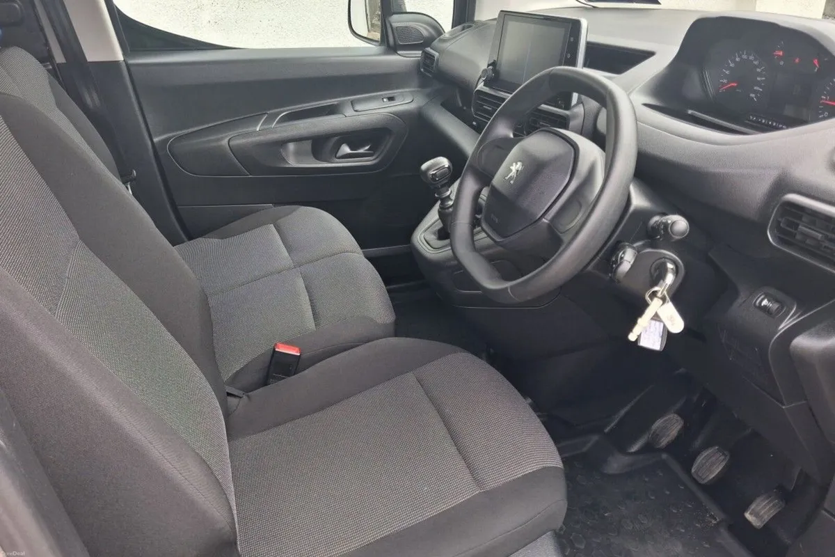 Peugeot Partner Active Plus 1.5 HDi Diesel 100bhp - Image 5