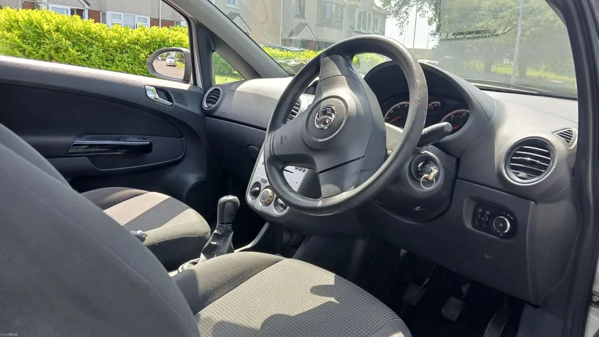 Vauxhall Corsa 2012 - Image 3