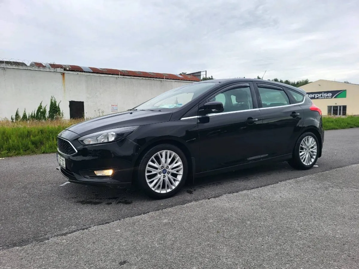 2017 Ford Focus.Trade in accepted - Image 3