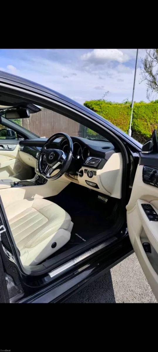 Car - Image 2