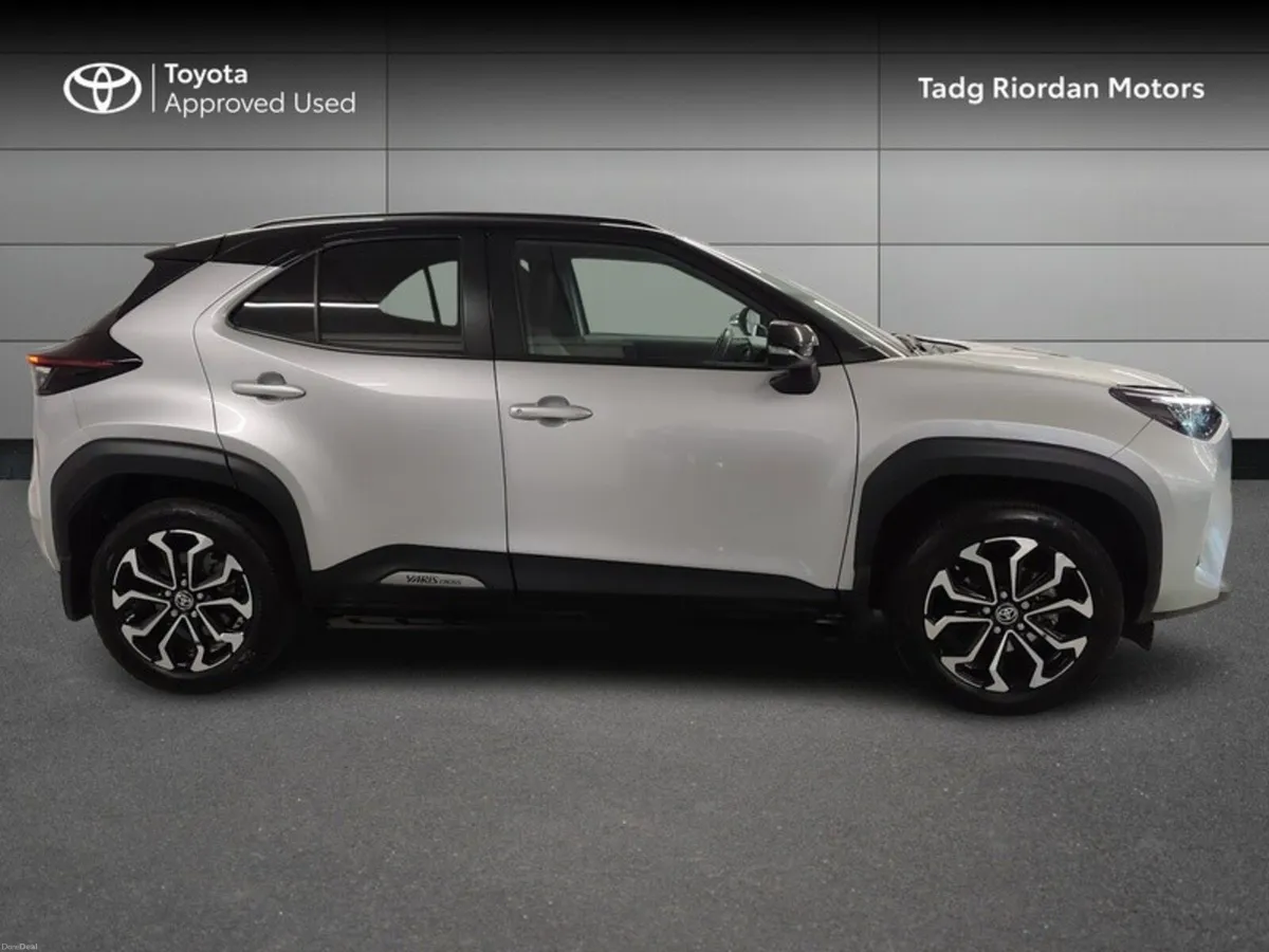 Toyota Yaris Cross LUNA SPORT BI - Image 3