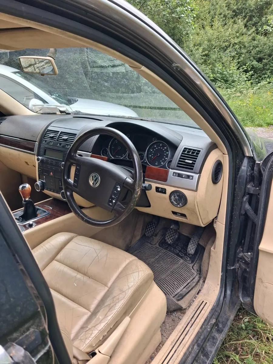 Volkswagen Touareg 2004 2.5 TDI (for breaking) - Image 2