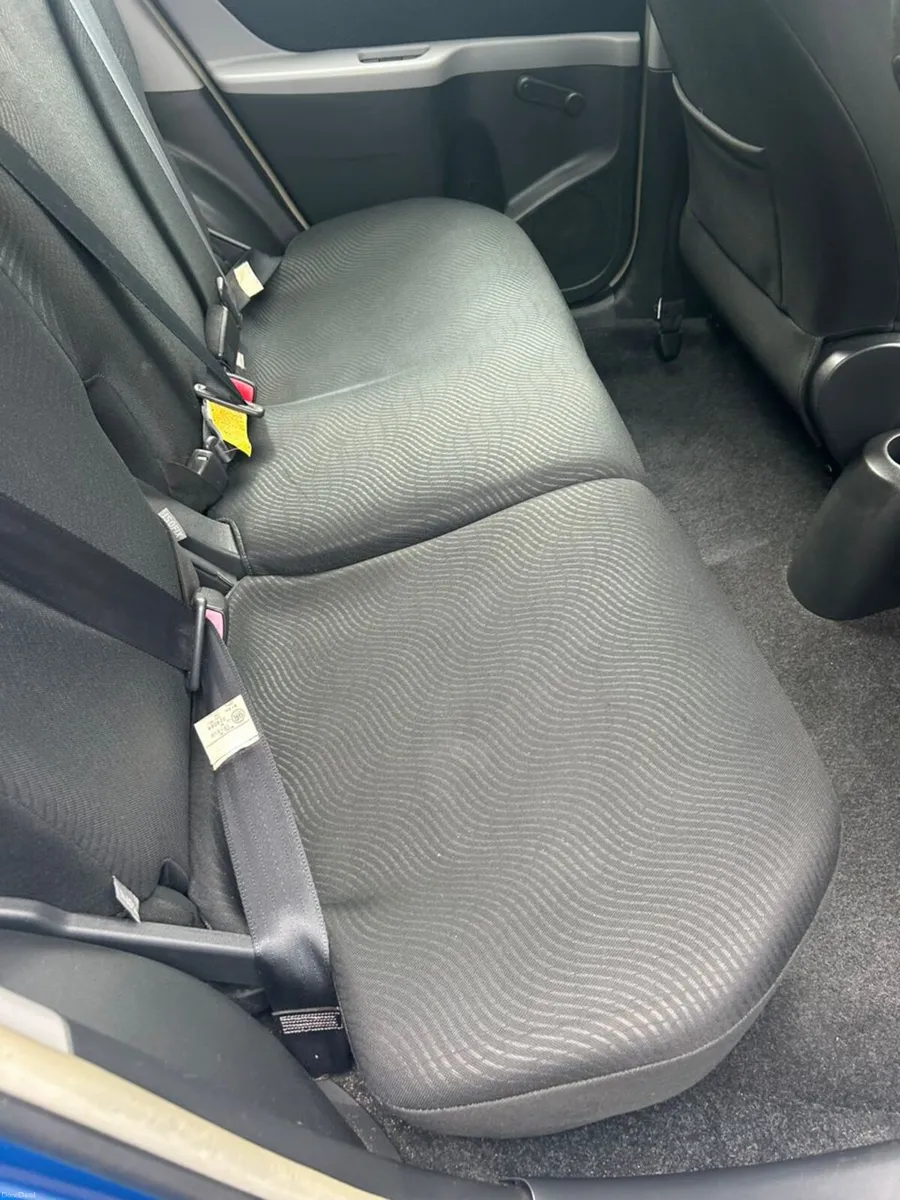 Toyota Yaris Authomatic 2010 - Image 4