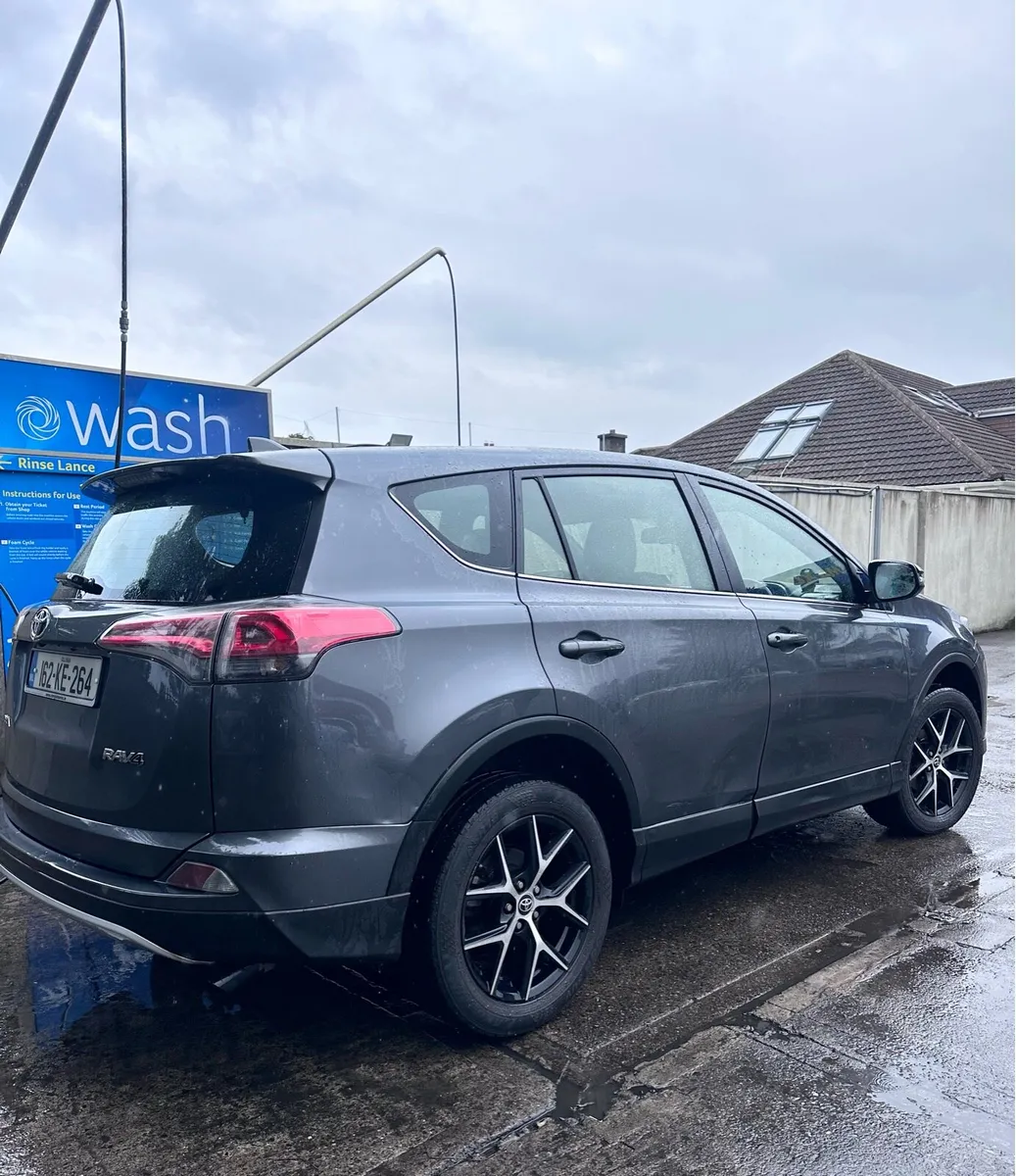 Toyota RAV4 High Spec - Image 2