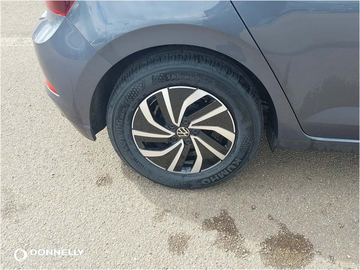 Volkswagen Polo Hatchback Life - Image 5
