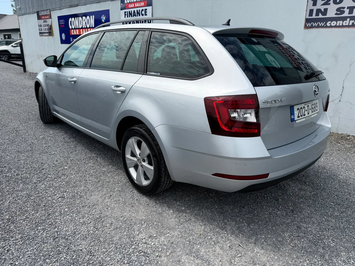 2020 SKODA OCTAVIA 1.6TDI 115BHO SOLEIL ESTATE - Image 6