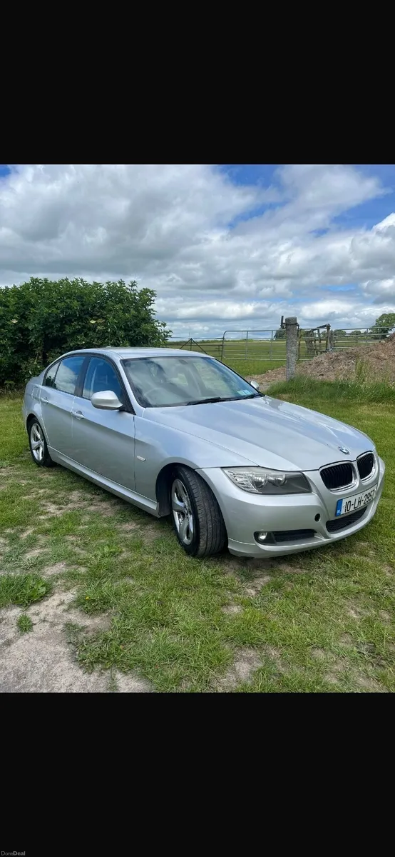 BMW 3-Series 2010 - Image 5