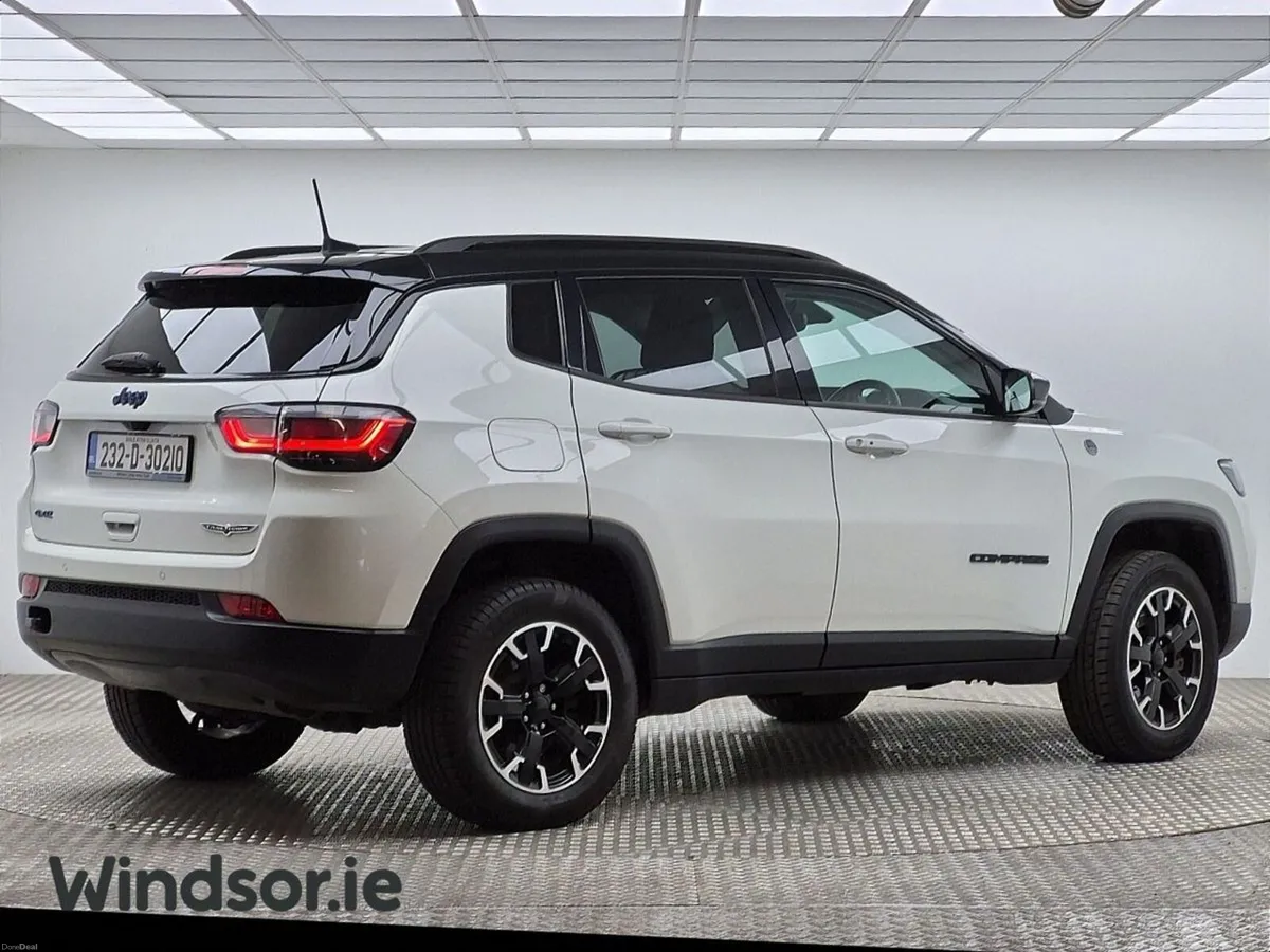 Jeep Compass Trailhawk GSE AWD Phev Auto - Image 3