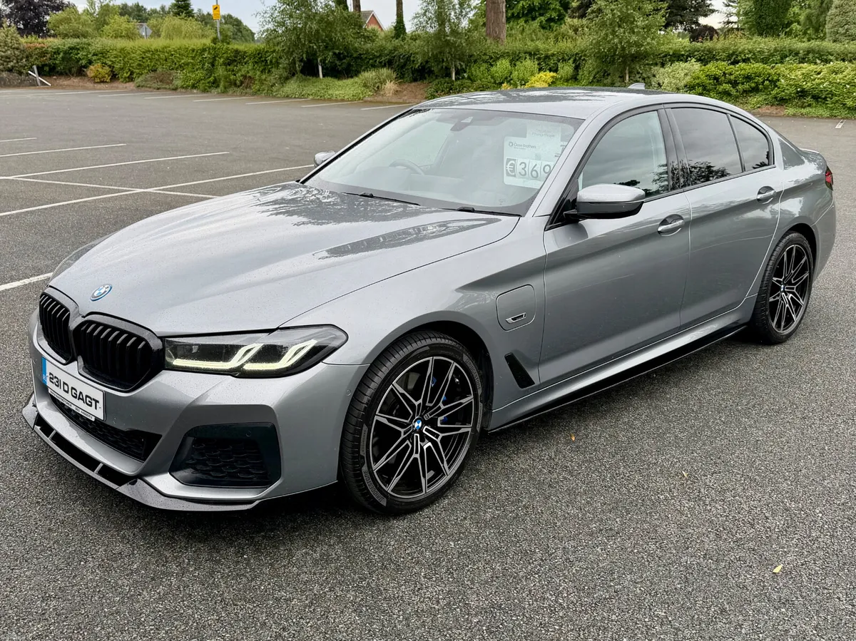 2023 BMW 530E M SPORT PRO LCI - Image 6