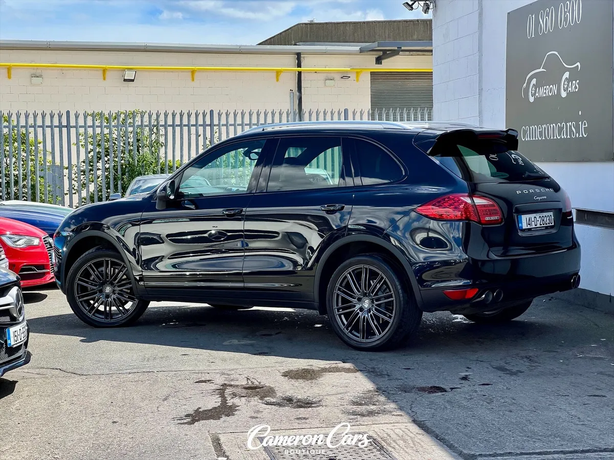 PORSCHE CAYENNE PLATINUM EDITION V6 DIESEL - Image 4